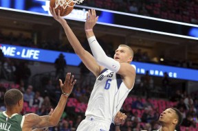 包含Ning在独行侠比赛中败北，出色防守引发热议！的词条